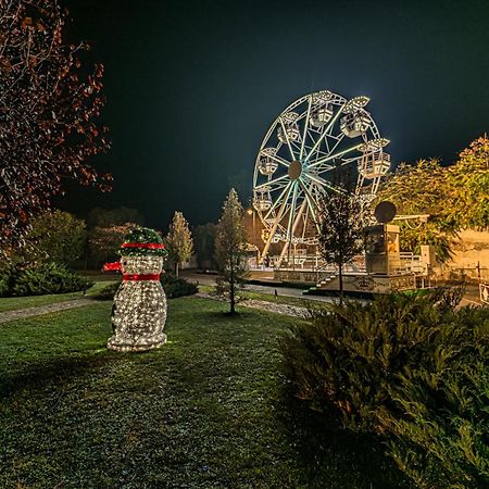 Hera'S Garden อาราด ภายนอก รูปภาพ
